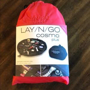 Lay N Go cosmo plus washable cosmetic bag NWT